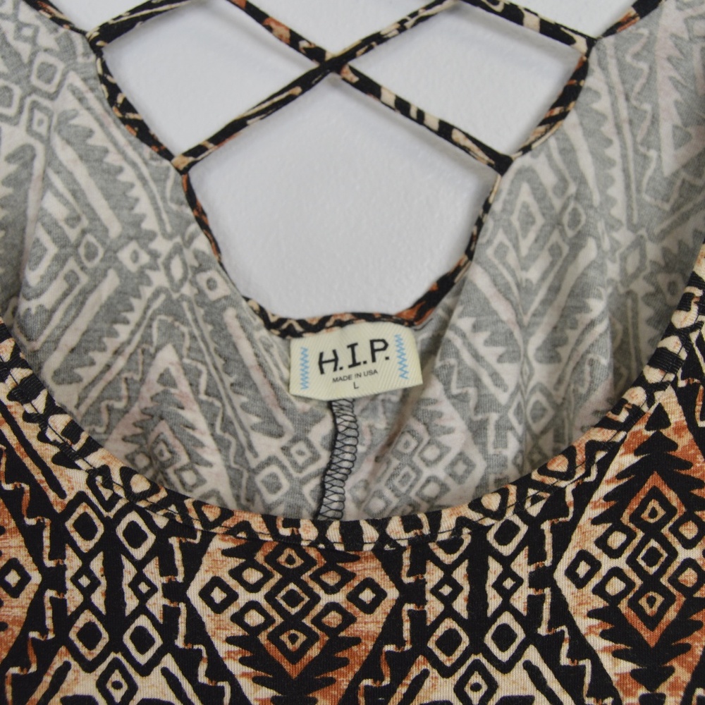 Aztec Asymmetrical Tank Top - Picture 4 of 5
